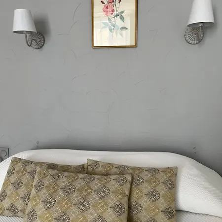 Le Flore Hotel